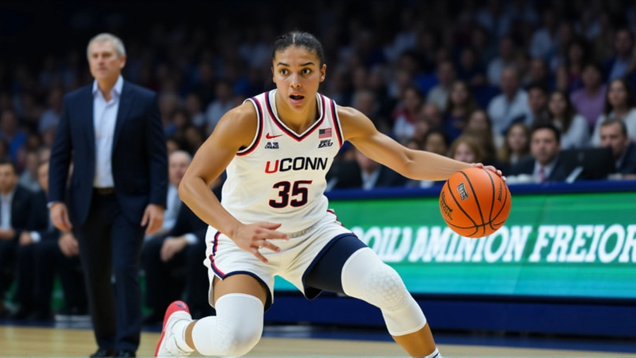 Azzi Fudd’s 31 Points Lead No. 1 UConn to 72-69 Win Over No. 6 Michigan in Hall of Fame Showcase