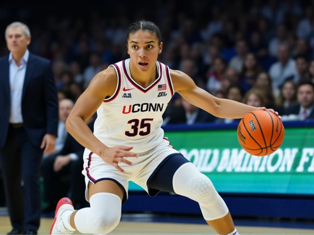 Azzi Fudd’s 31 Points Lead No. 1 UConn to 72-69 Win Over No. 6 Michigan in Hall of Fame Showcase